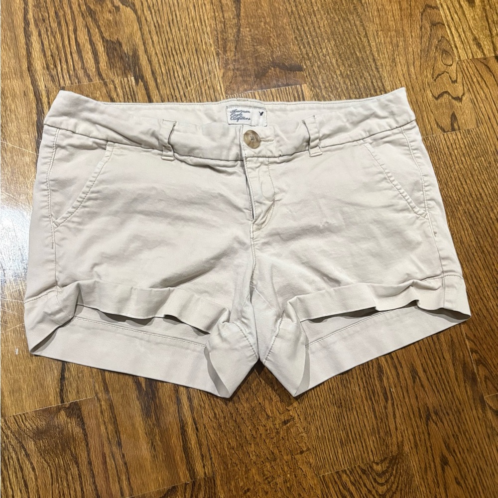 Y2K American Eagle Outfitters Tan Women Shorts Cargos